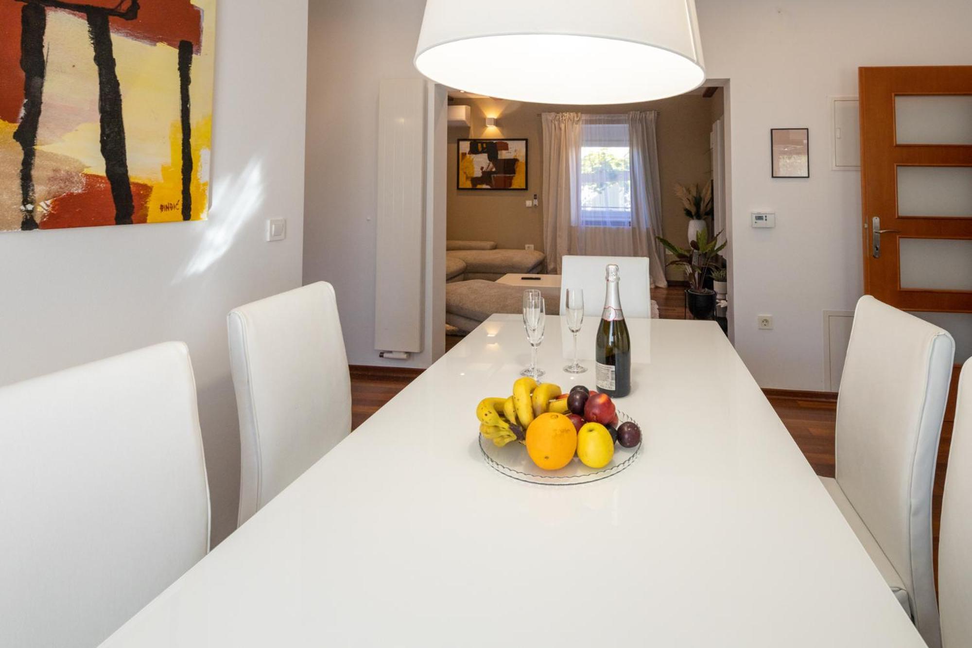 Lumaja Luxury Apartman بيوغْغاد نا موغو المظهر الخارجي الصورة